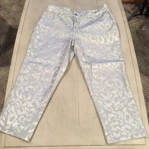 Chico’s size 1 Platinum Denim Ultimate Fit (size 8